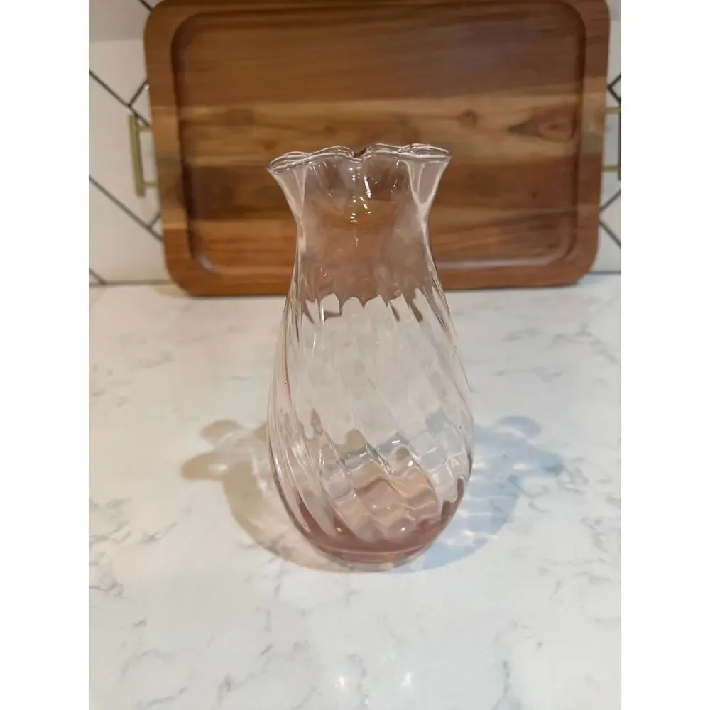 pink optic swirl hand-blown art glass vase with a ruffled or crimped rim vintage